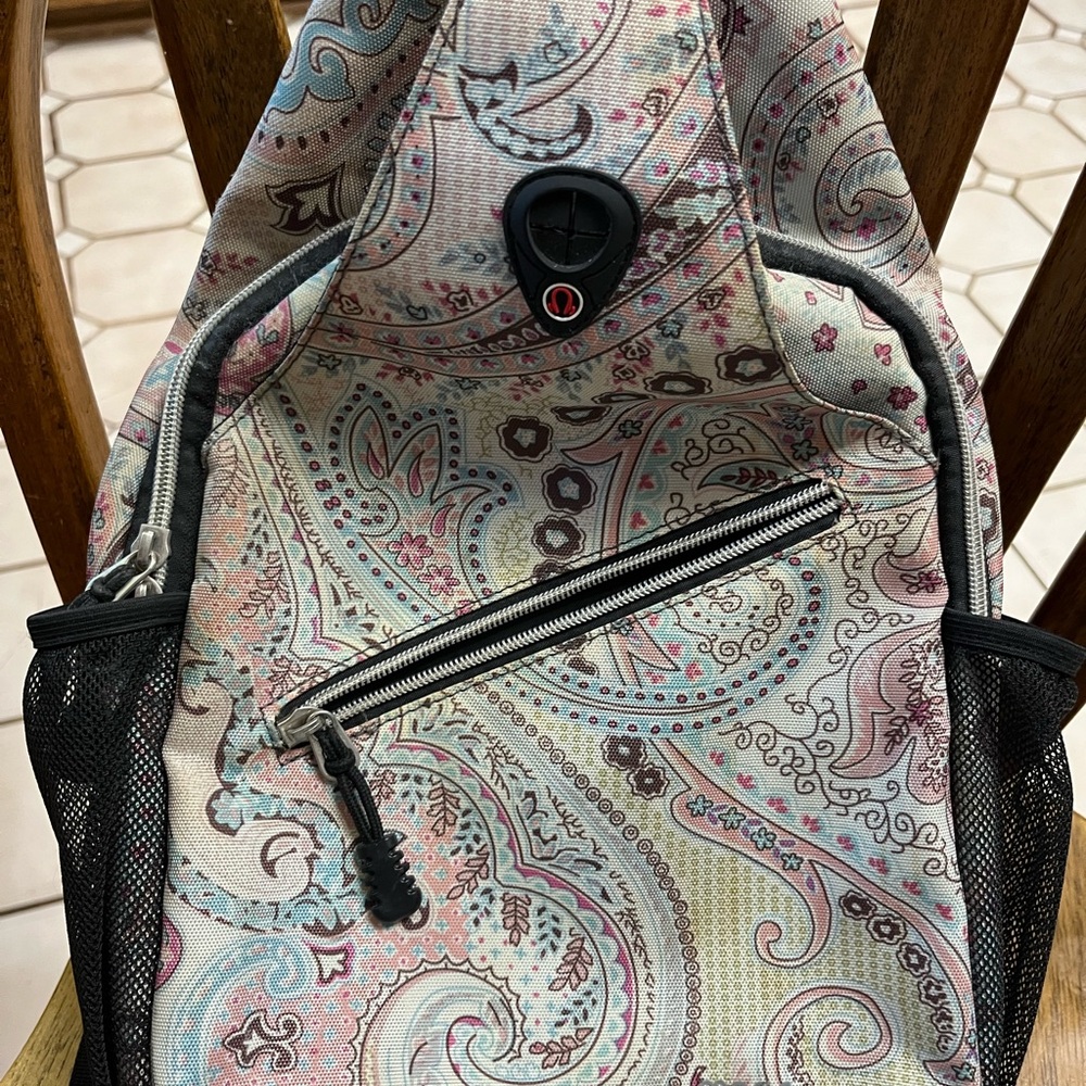 Paisley Patterned Backpack With Black Accents - image 4
